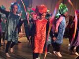 Juleavslutning for alle dansere i gymsalen på Valstrand 